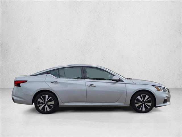 Used 2022 Nissan Altima 2.5 SV FWD image 4