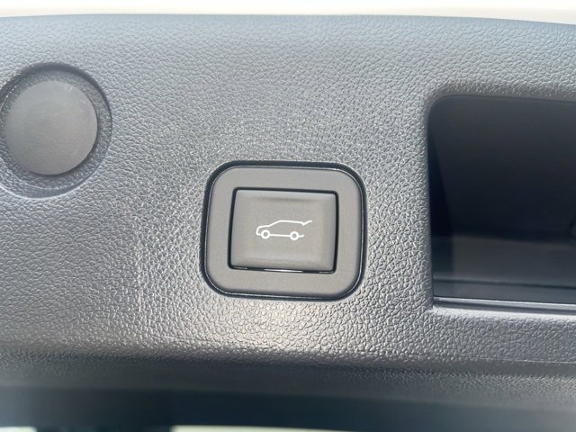 New 2026 Chevrolet Equinox LT w/ Convenience Package II image 13