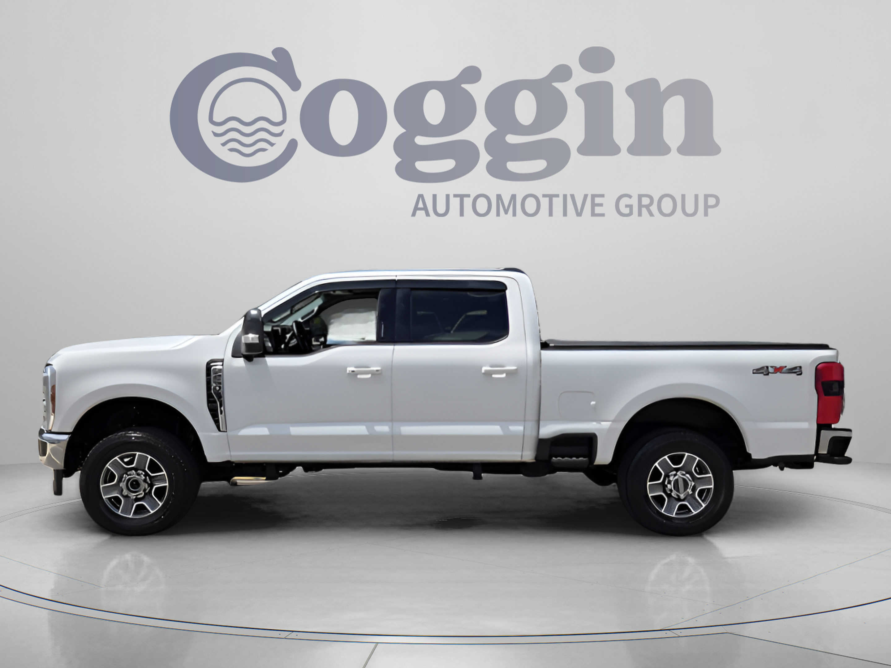 Used 2024 Ford F250 Lariat w/ Lariat Ultimate Package AWD/4WD image 2