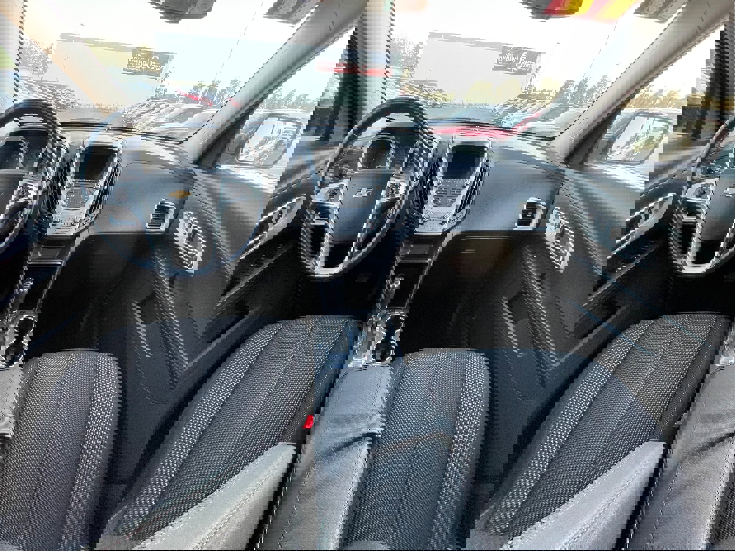 Used 2017 Chevrolet Equinox LT w/ Convenience Package image 17