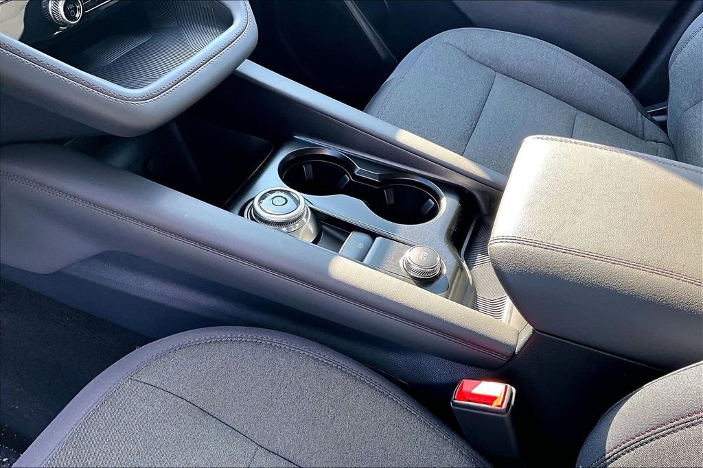 New 2026 Ford Explorer Active image 8