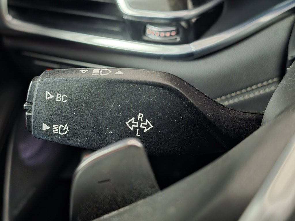 Used 2016 BMW 750i xDrive image 35