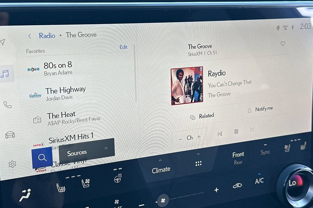 New 2026 Lexus RX 450h AWD image 18