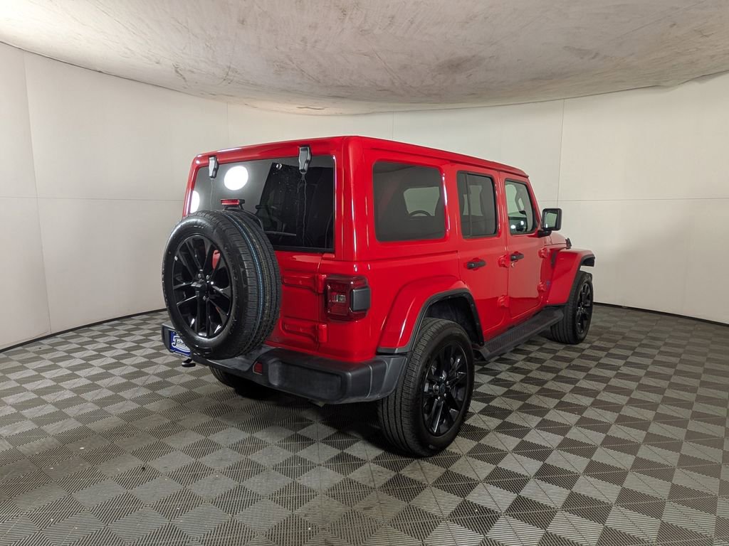 Certified 2025 Jeep Wrangler Unlimited Sahara image 8