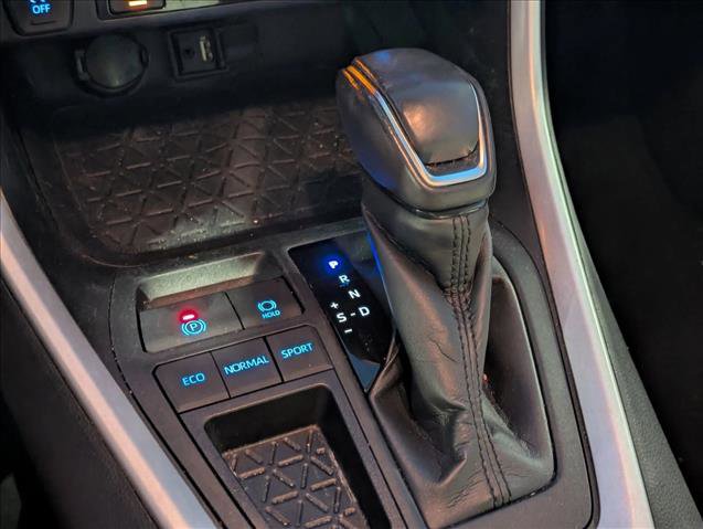 Used 2019 Toyota RAV4 XLE Premium w/ Cold Weather Package image 17