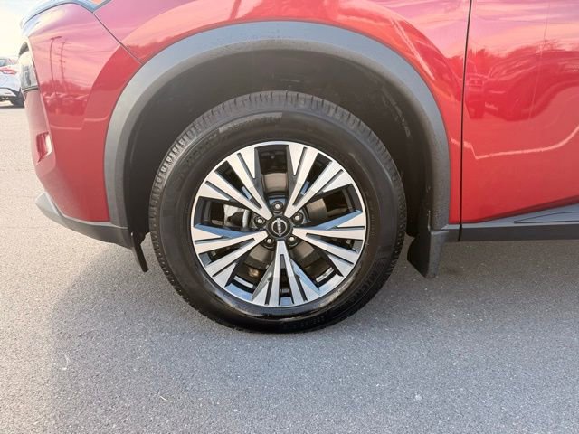 Certified 2023 Nissan Rogue SV image 9