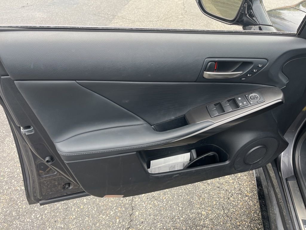 Used 2023 Lexus IS 350 F Sport w/ Memory Package AWD/4WD image 9