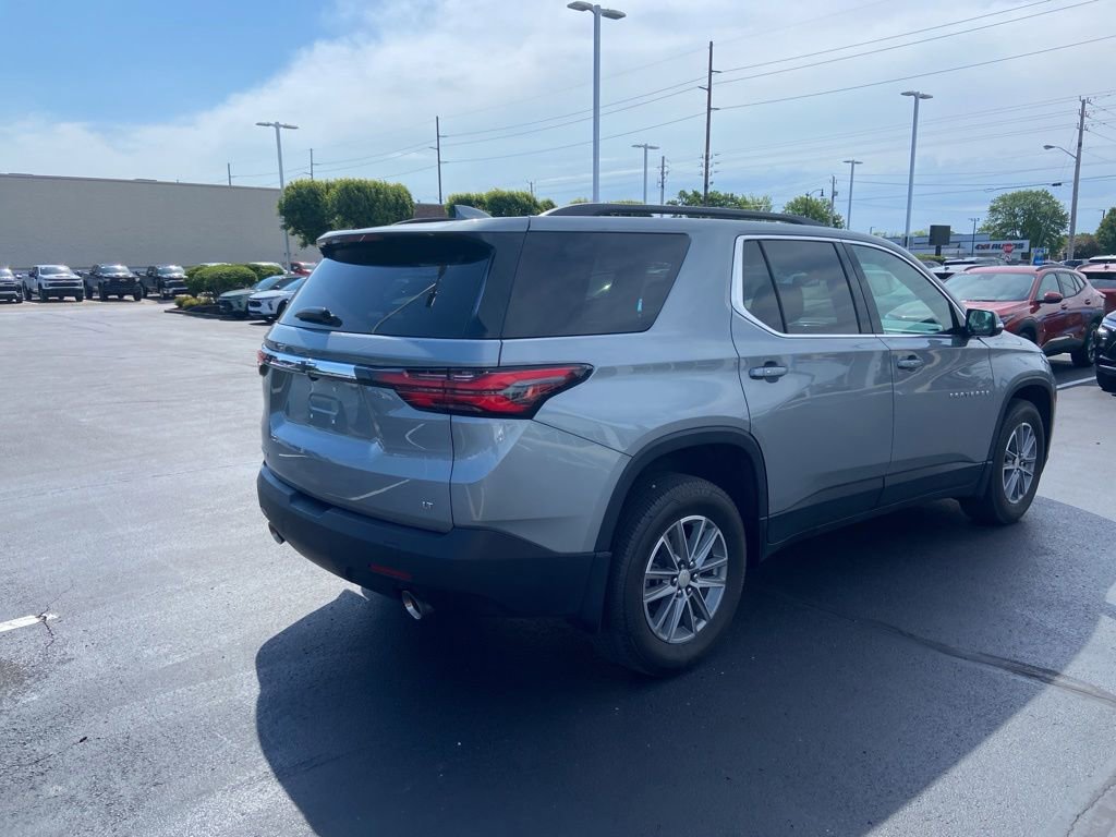 Used 2023 Chevrolet Traverse LT FWD image 6