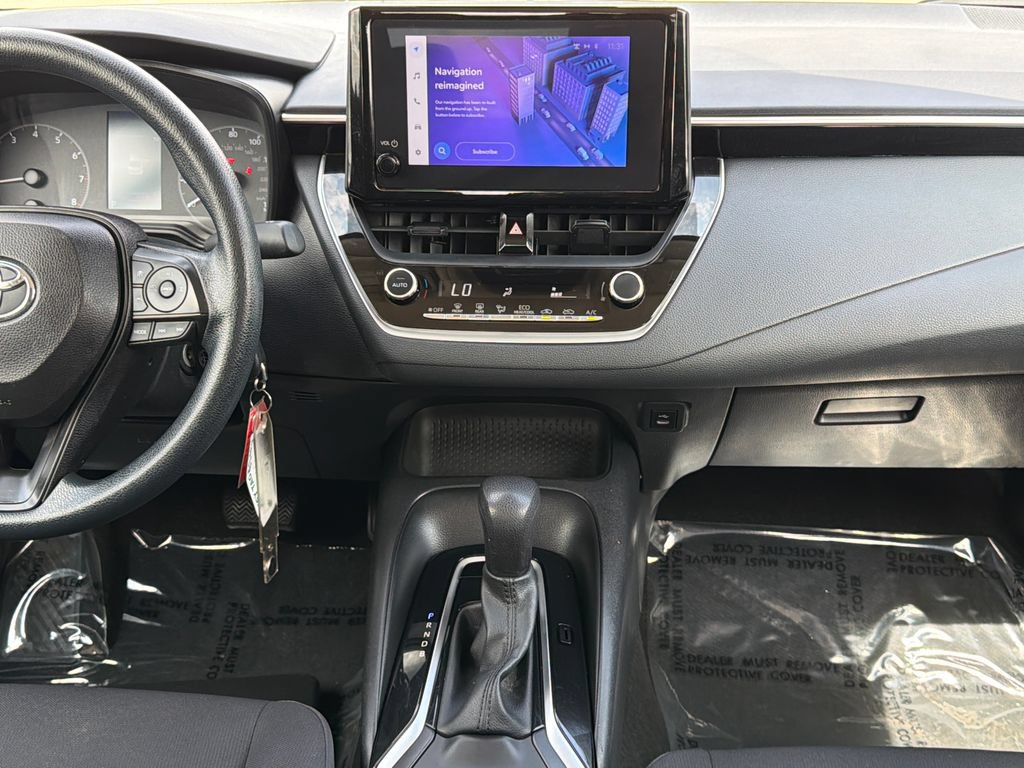 Used 2023 Toyota Corolla LE FWD image 13