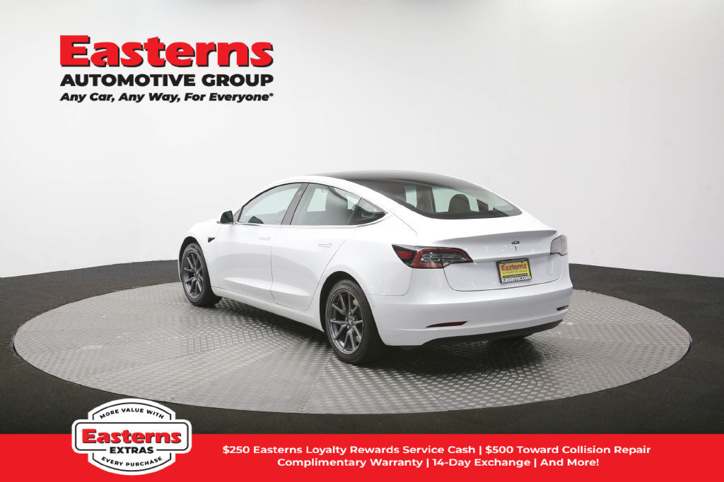 Used 2020 Tesla Model 3 Standard Range RWD image 61