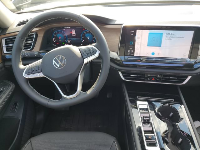 New 2026 Volkswagen Atlas SE FWD image 24