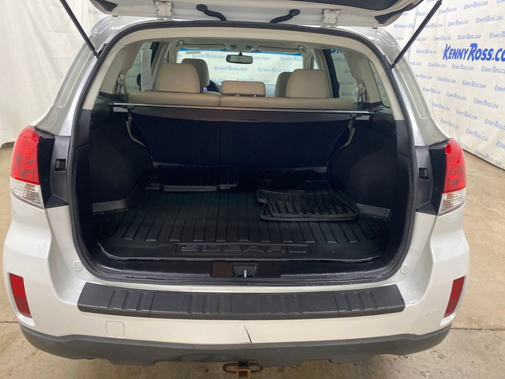 Used 2012 Subaru Outback 2.5i Limited image 11
