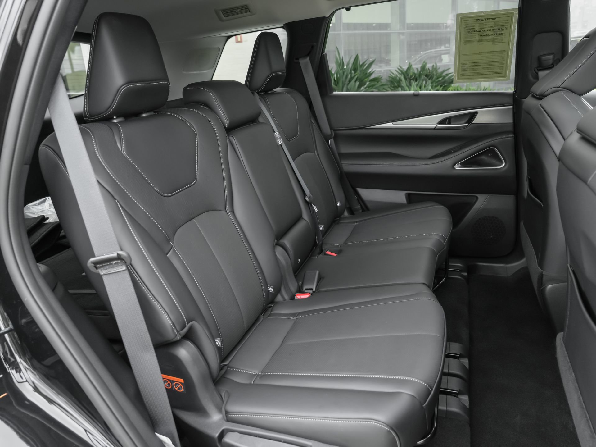 Certified 2026 INFINITI QX60 Luxe w/ Cargo Package FWD image 36