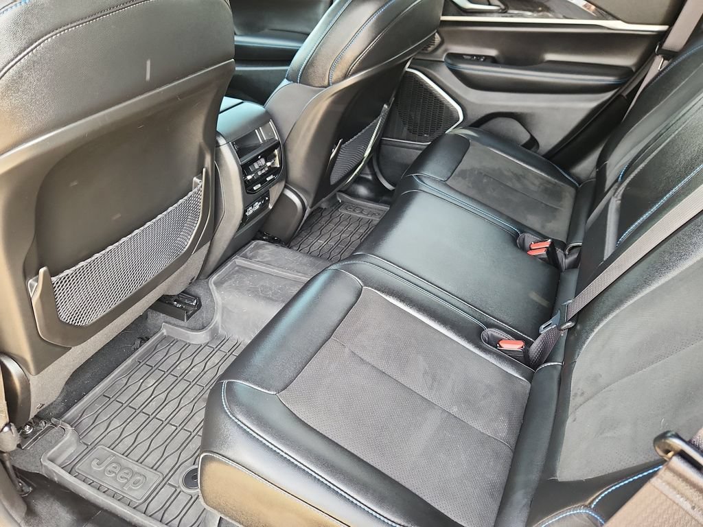 Used 2023 Jeep Grand Cherokee Trailhawk AWD/4WD image 10