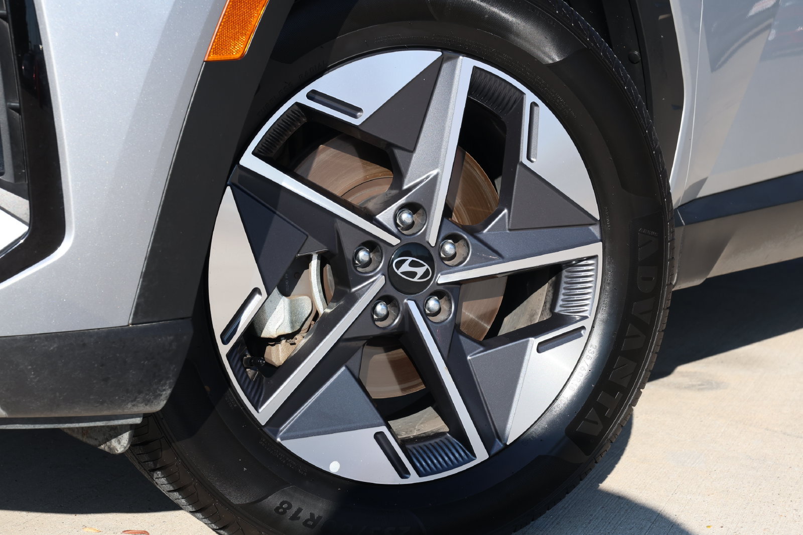 Used 2025 Hyundai Tucson SEL FWD image 13