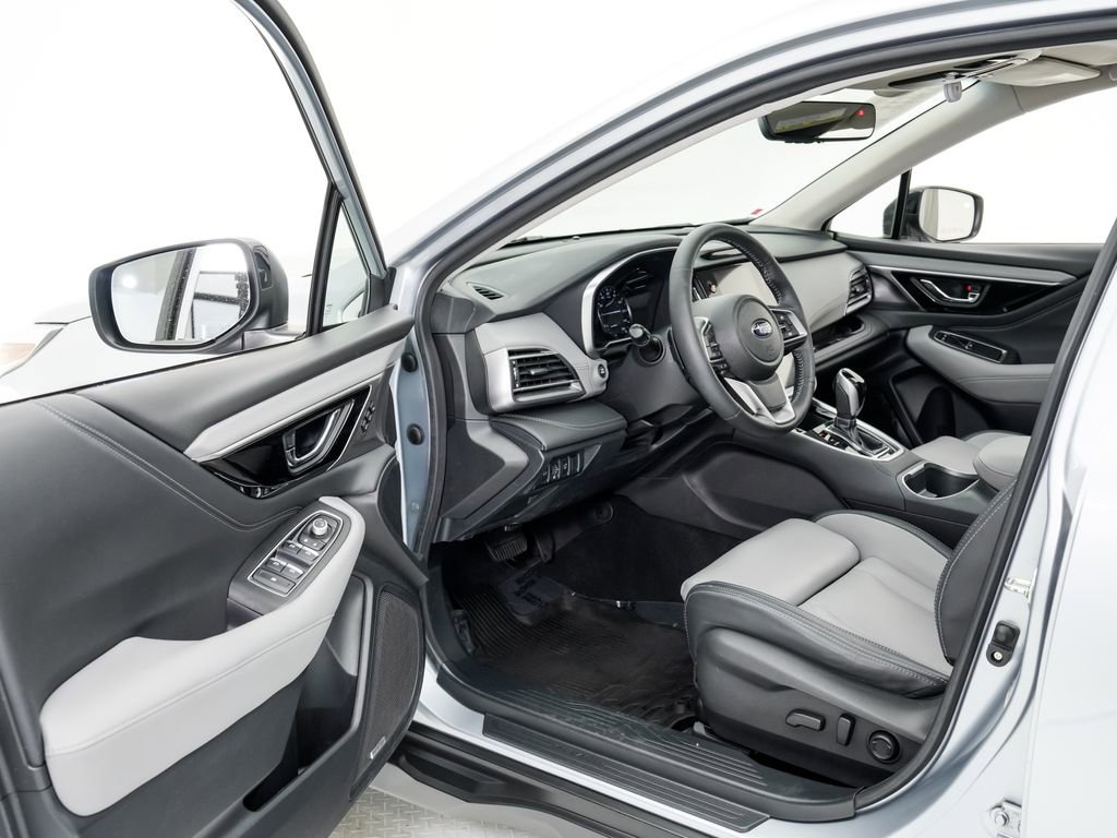 Used 2020 Subaru Outback Limited w/ Popular Package #2 image 7