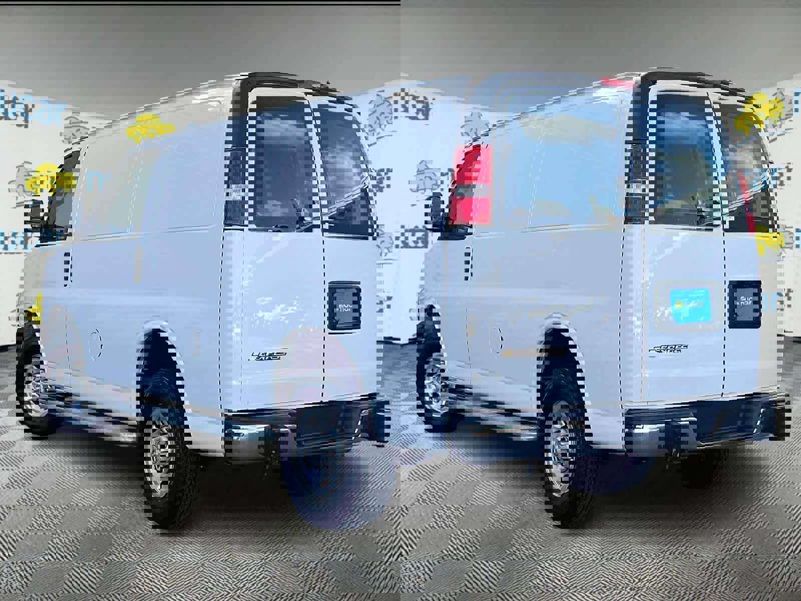 Used 2024 Chevrolet Express 2500 w/ Driver Convenience Package image 4