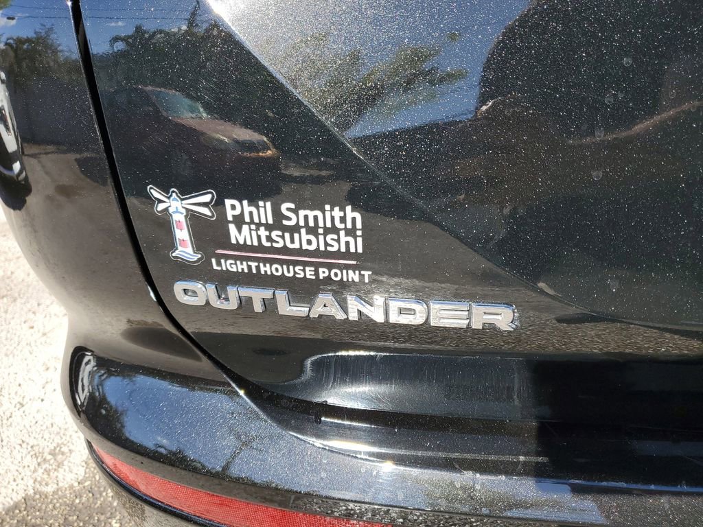 Used 2024 Mitsubishi Outlander SEL image 8