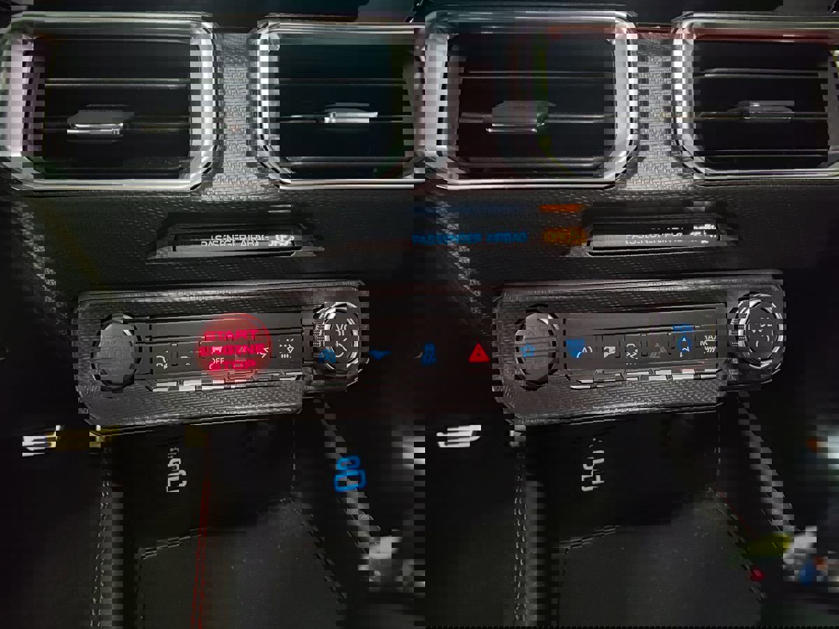 Used 2025 Ford Mustang GT Premium w/ GT Performance Package image 38