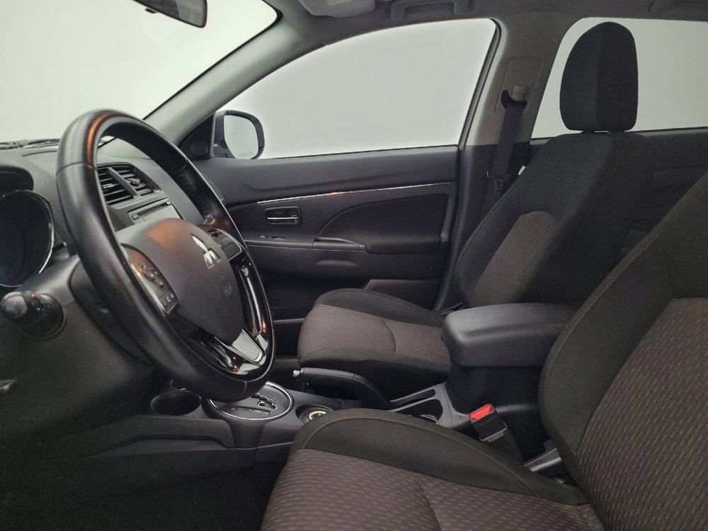 Used 2017 Mitsubishi Outlander Sport LE image 17