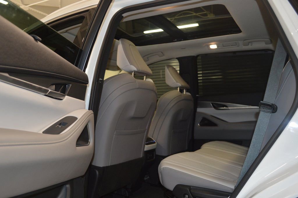 Certified 2026 INFINITI QX60 Luxe w/ Cargo Package image 37