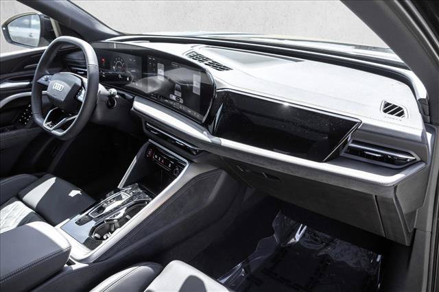New 2026 Audi SQ5 Premium Plus AWD/4WD image 21