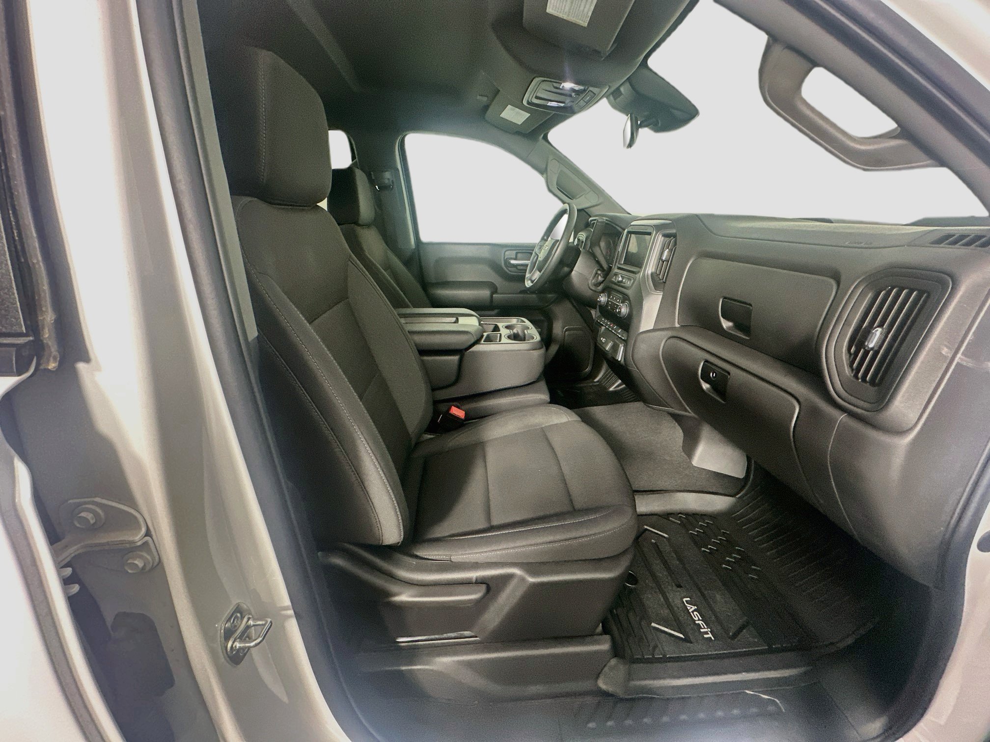 Used 2026 Chevrolet Silverado 1500 Custom Trail Boss w/ Turbomax Blackout Package AWD/4WD image 31