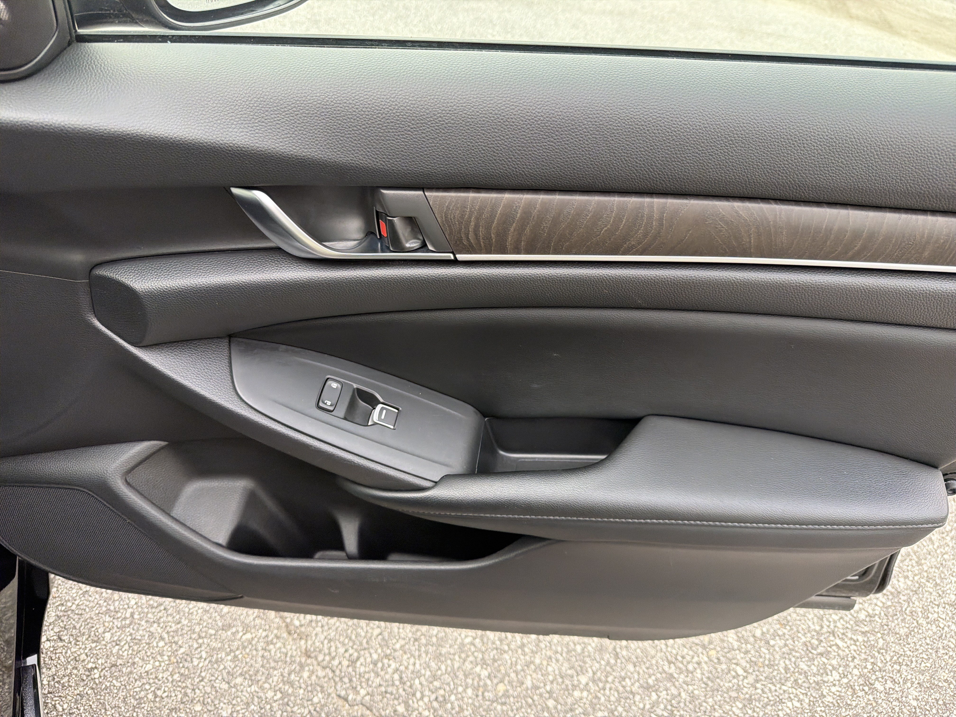 Used 2018 Honda Accord EX-L image 15