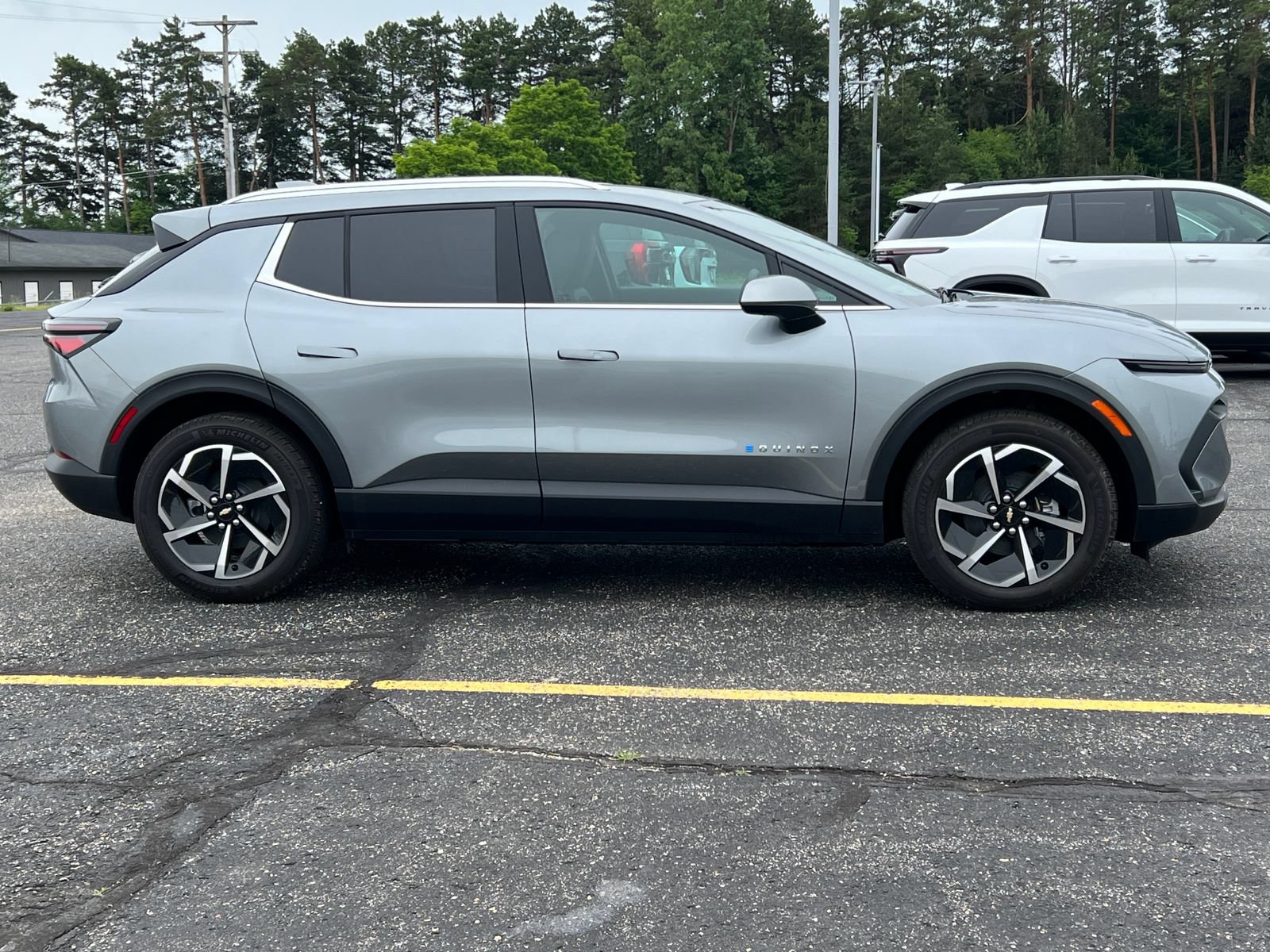 New 2026 Chevrolet Equinox EV LT FWD image 43