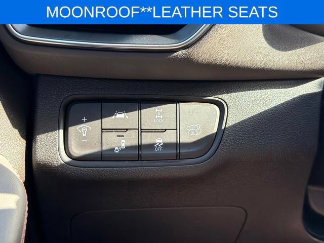 Used 2020 Hyundai Santa Fe Limited AWD/4WD image 33