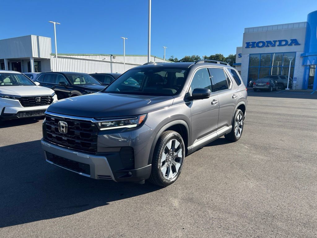 New 2026 Honda Pilot Touring image 7