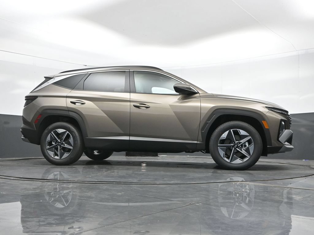Certified 2025 Hyundai Tucson SEL AWD/4WD image 48