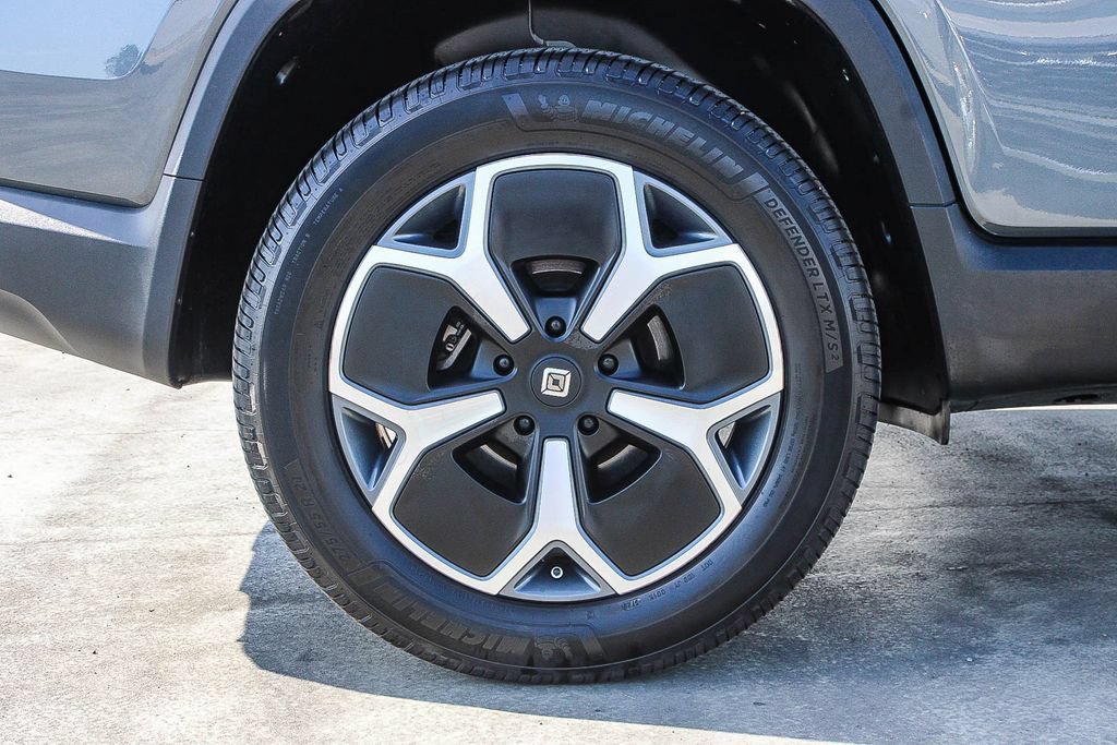 Used 2023 Rivian R1T Adventure Dual AWD/4WD image 12