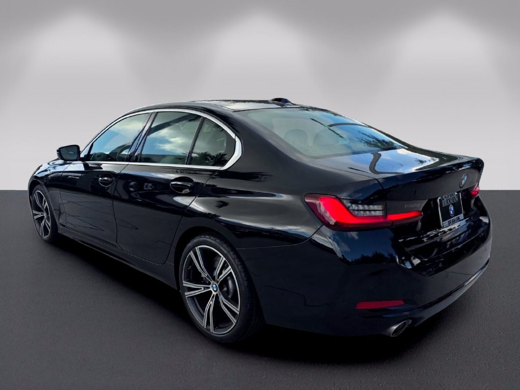 Certified 2024 BMW 330i Sedan w/ Convenience Package RWD image 5