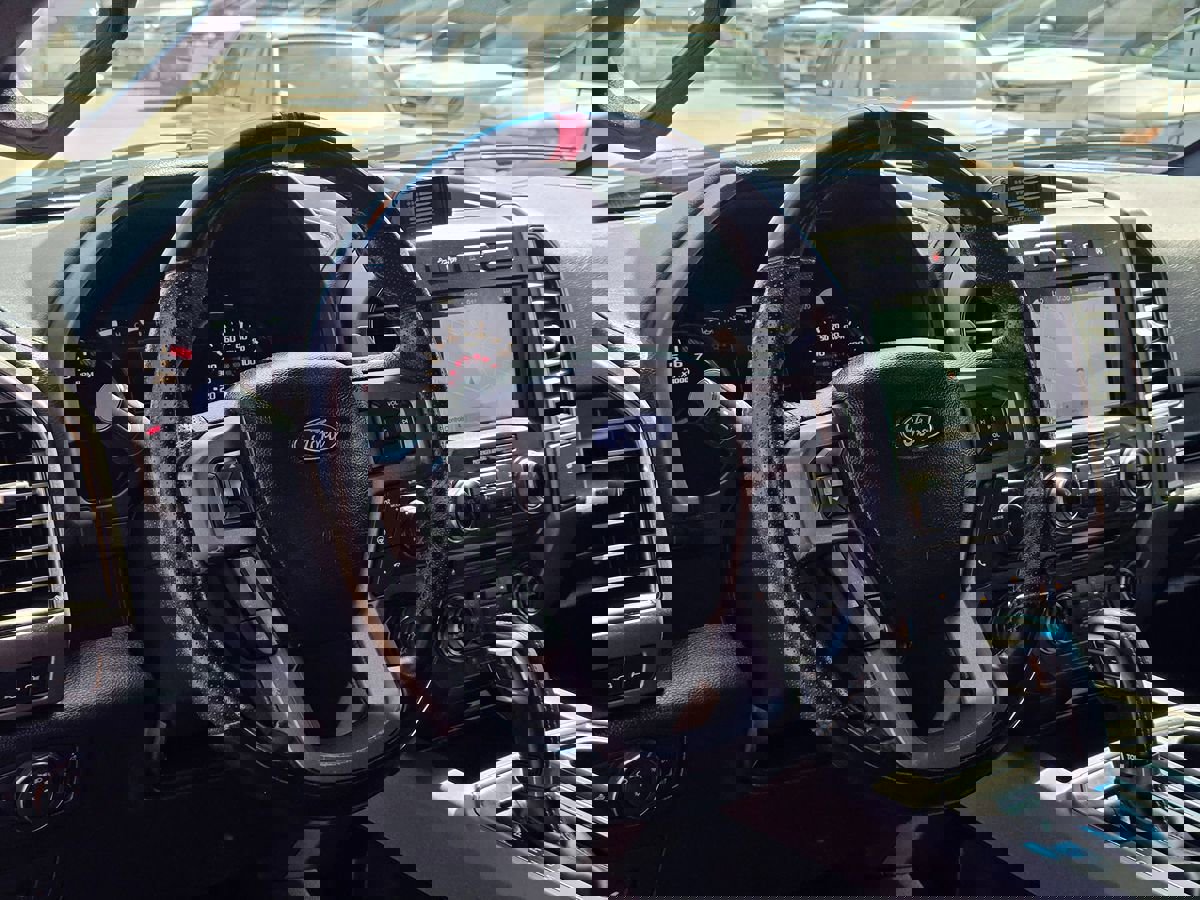 Used 2018 Ford F150 Raptor w/ Equipment Group 802A Luxury image 19