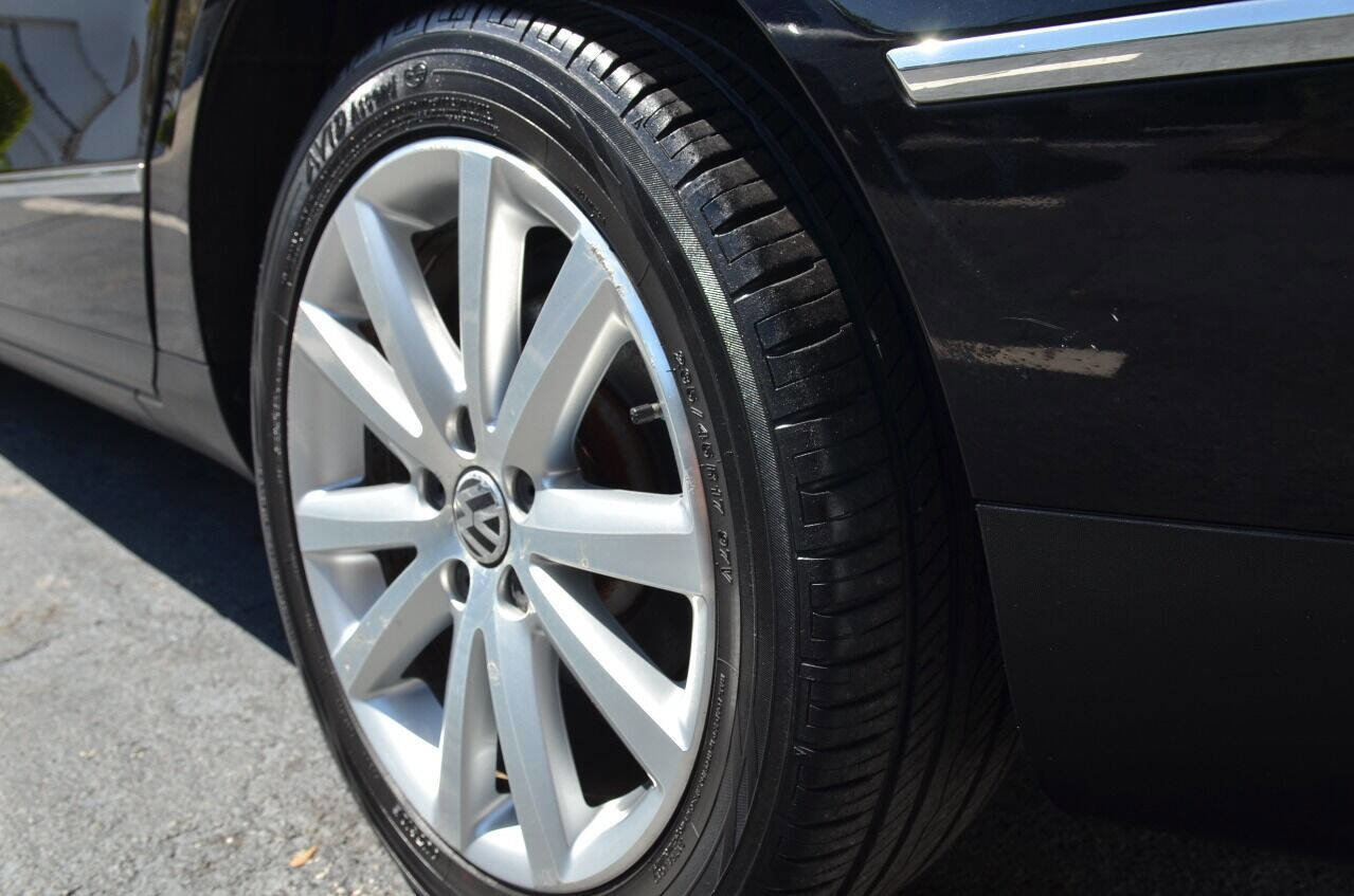 Used 2010 Volkswagen Passat Komfort image 16
