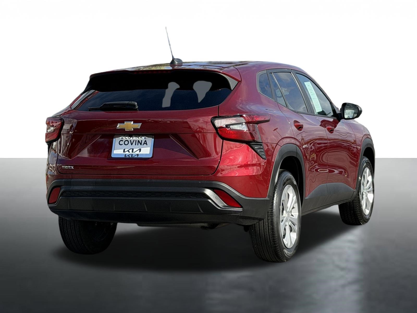 Used 2024 Chevrolet Trax LS image 8