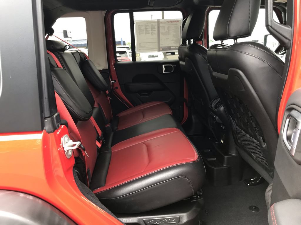 Used 2023 Jeep Wrangler Unlimited Rubicon 4xe AWD/4WD image 16