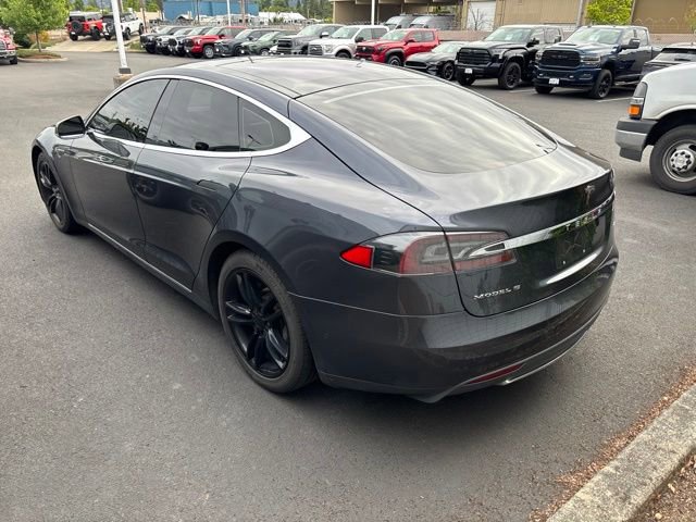 Used 2015 Tesla Model S 70 RWD image 3