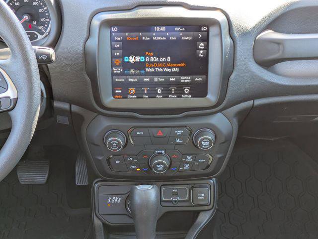 Certified 2023 Jeep Renegade Latitude AWD/4WD image 18