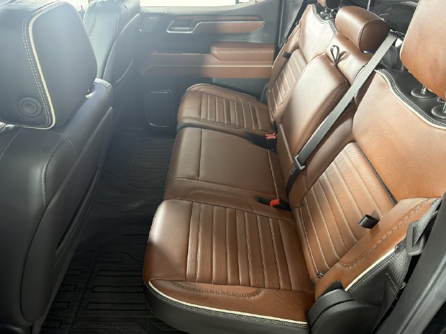 Used 2025 GMC Sierra 1500 Denali Ultimate AWD/4WD image 23