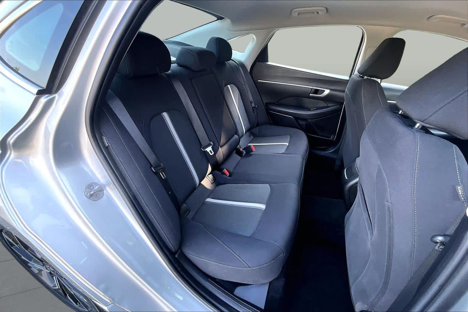 Used 2025 Hyundai Sonata SEL FWD image 21
