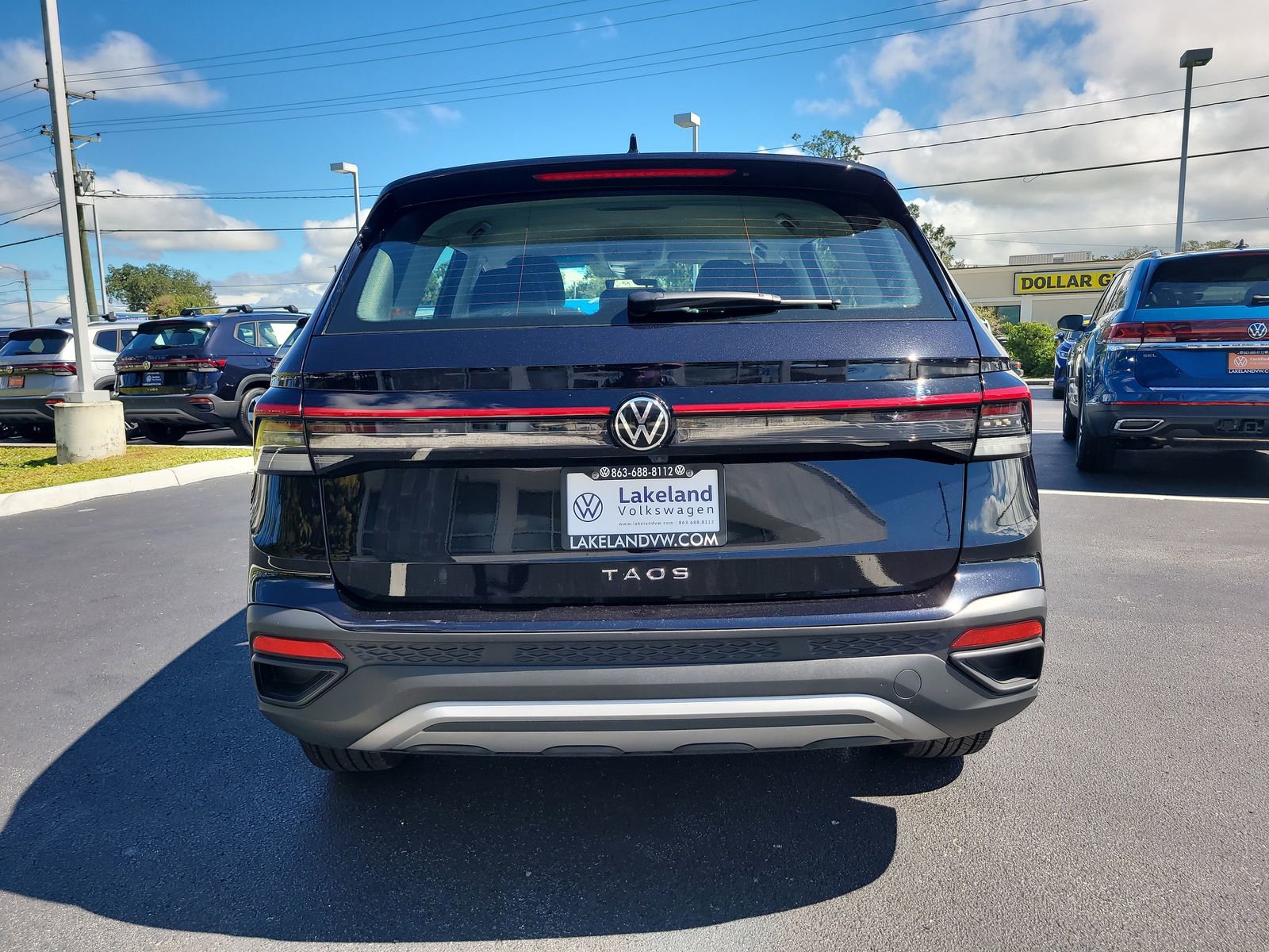 Used 2025 Volkswagen Taos S FWD image 7