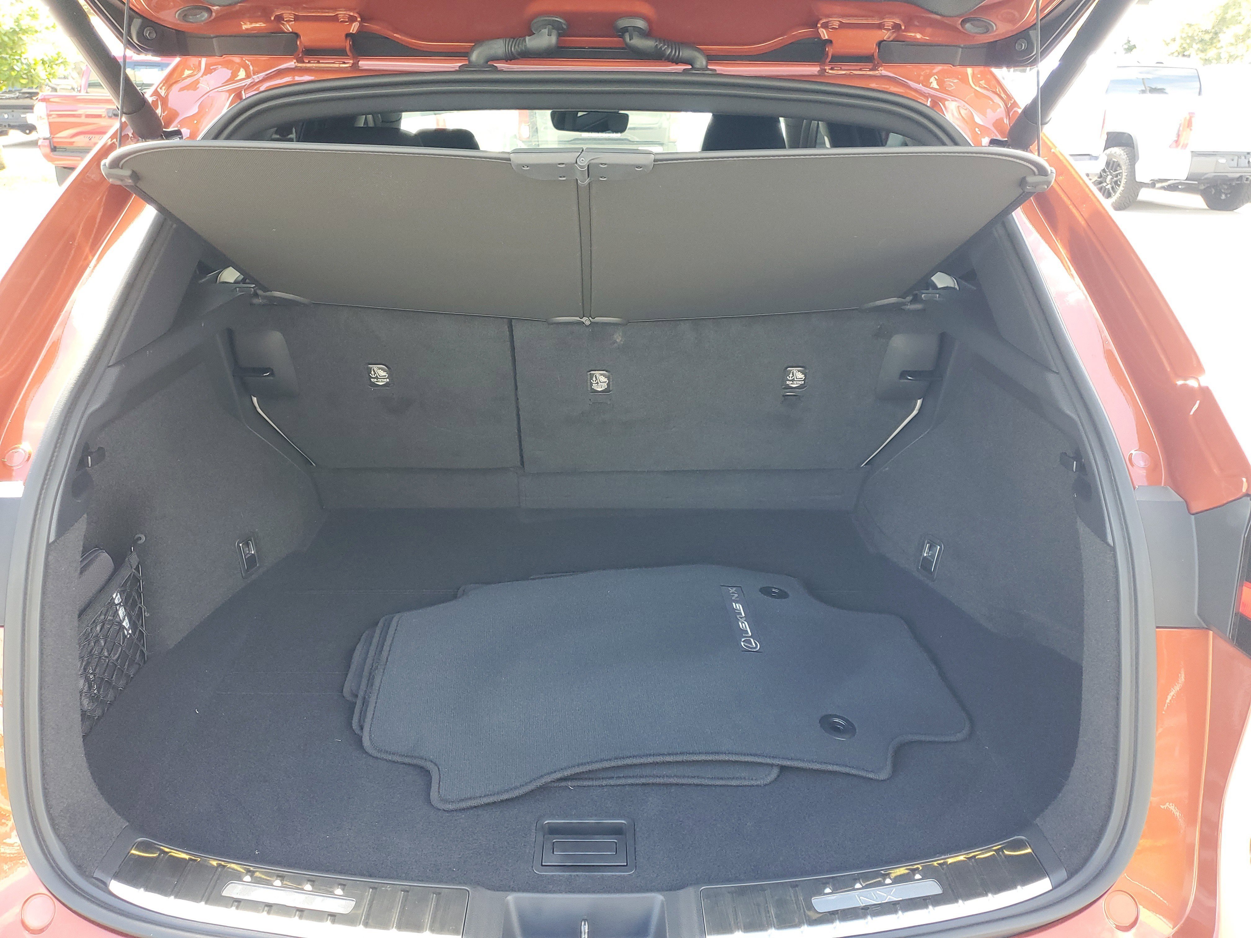 Used 2024 Lexus NX 250 FWD image 14