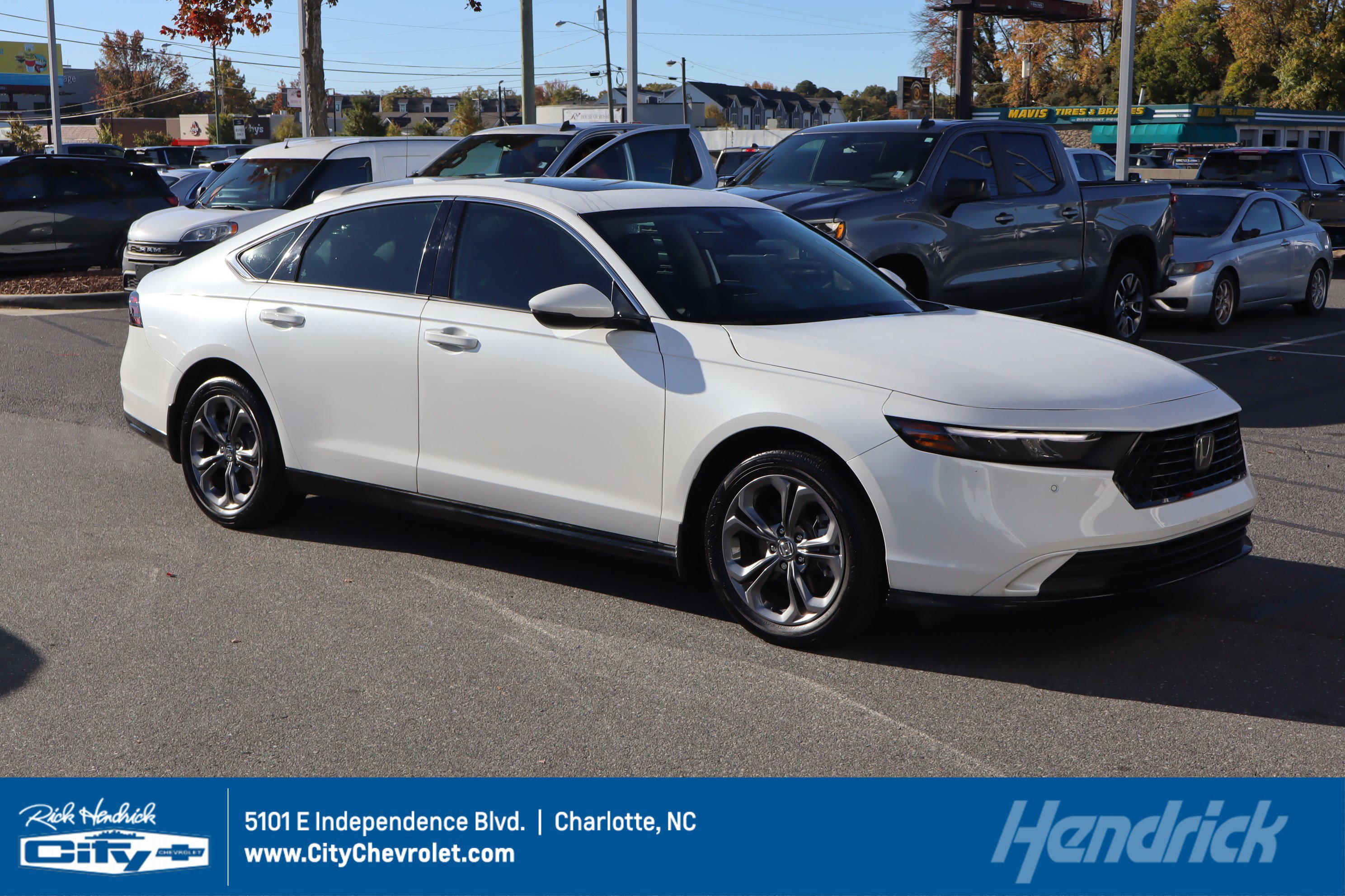 Used 2024 Honda Accord EX-L image 1