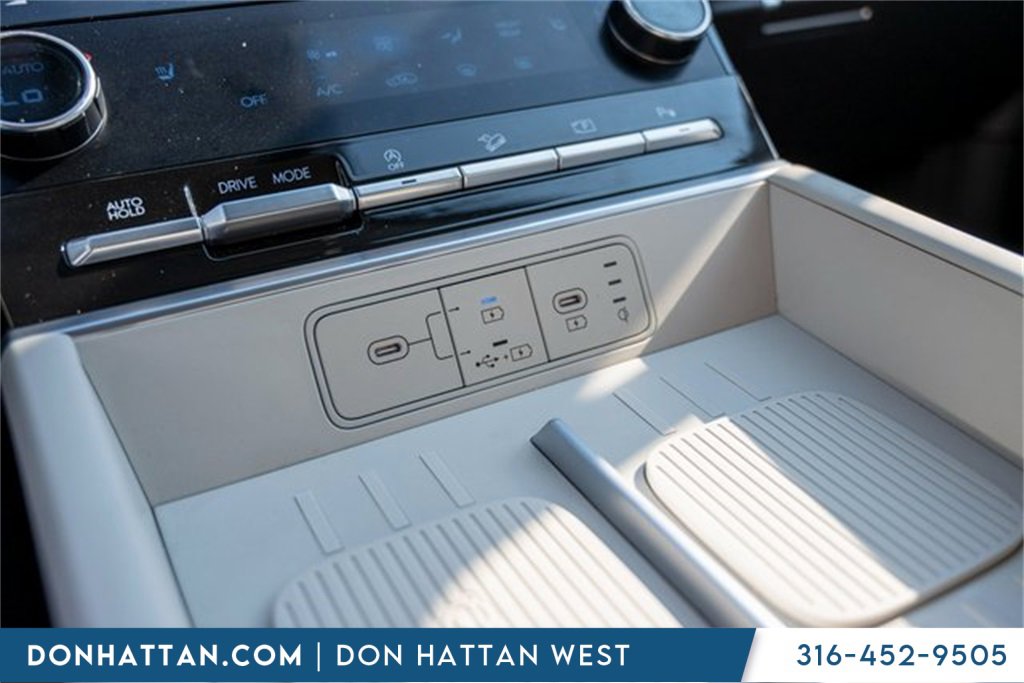 Used 2024 Hyundai Santa Fe SEL image 13