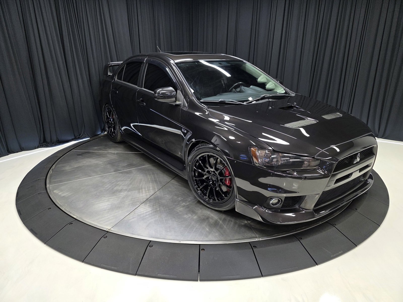 Used 2015 Mitsubishi Lancer Evolution GSR image 13