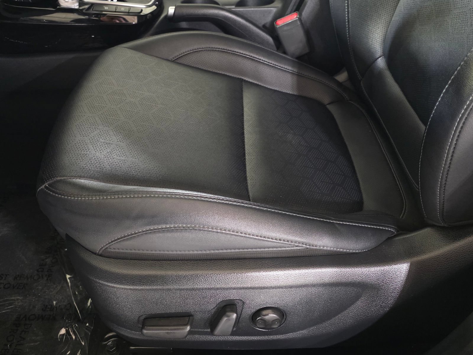 Used 2024 Kia Seltos EX FWD image 23