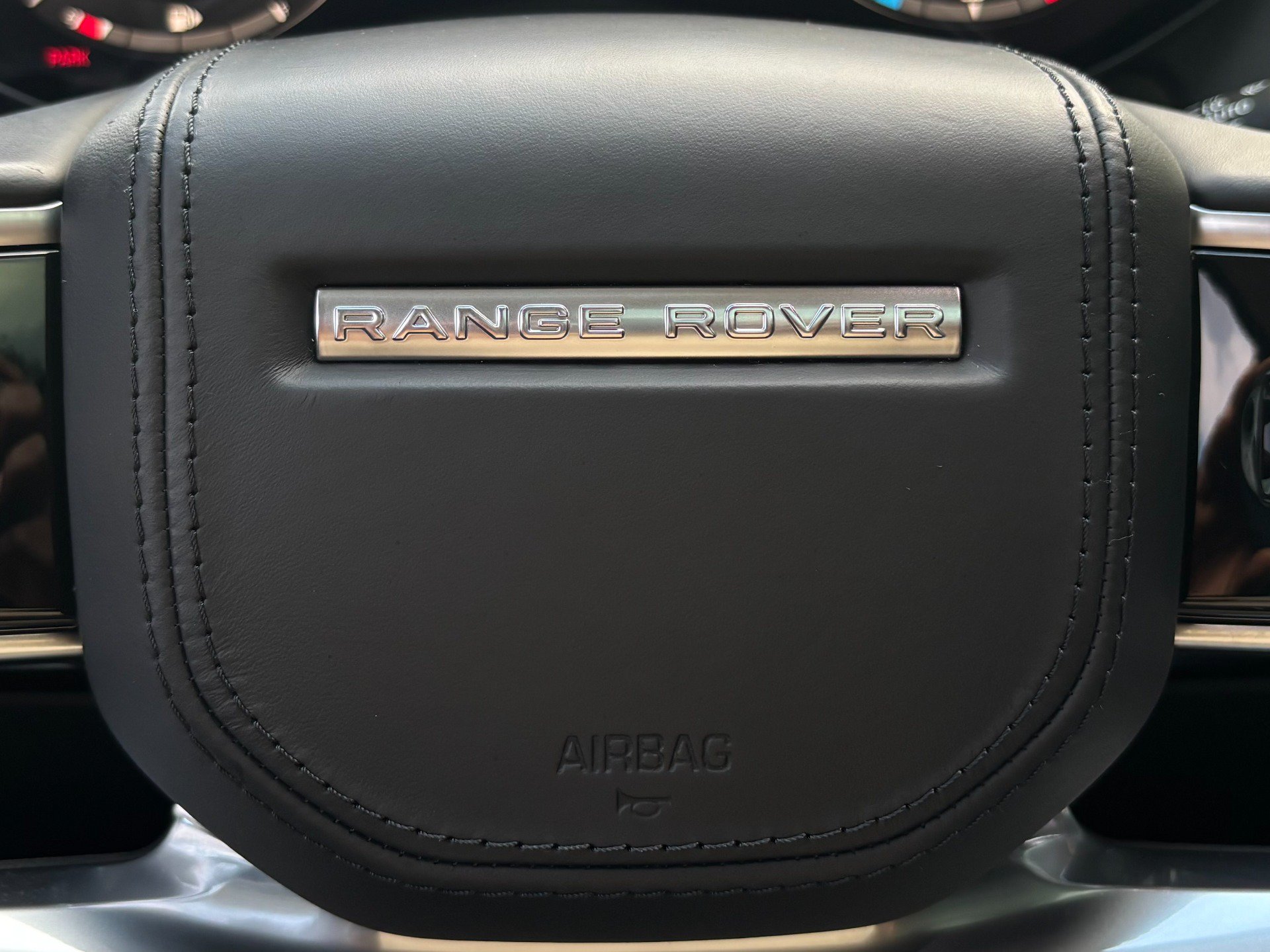 Used 2024 Land Rover Range Rover Long Wheelbase Autobiography AWD/4WD image 40