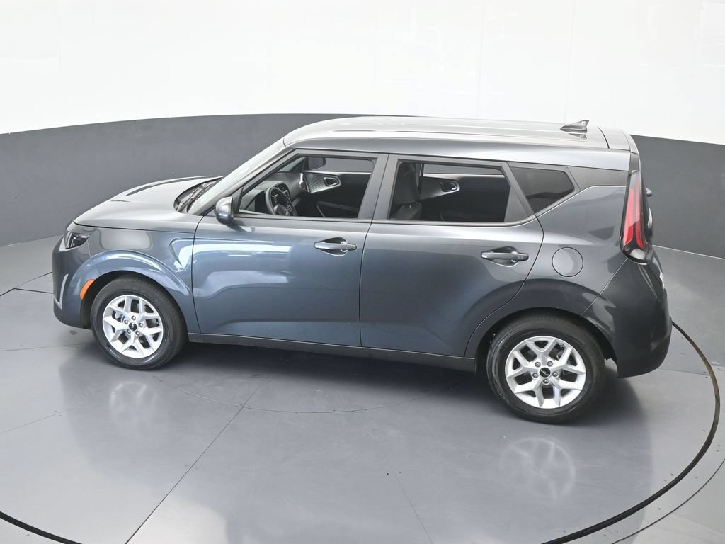 Used 2024 Kia Soul LX w/ Option Group 015 FWD image 44